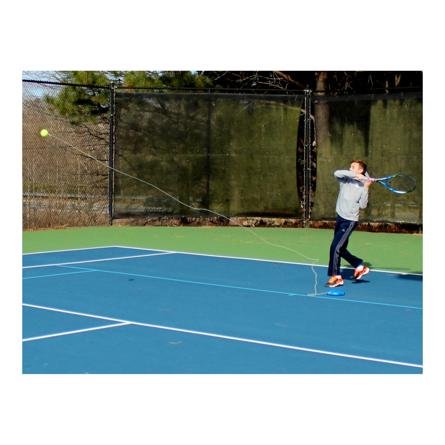 FILL-n-DRILL Tennis Trainer with extra ball and string